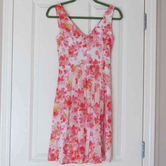 NWOT Ann Taylor Floral Dress - Picture 4 of 13
